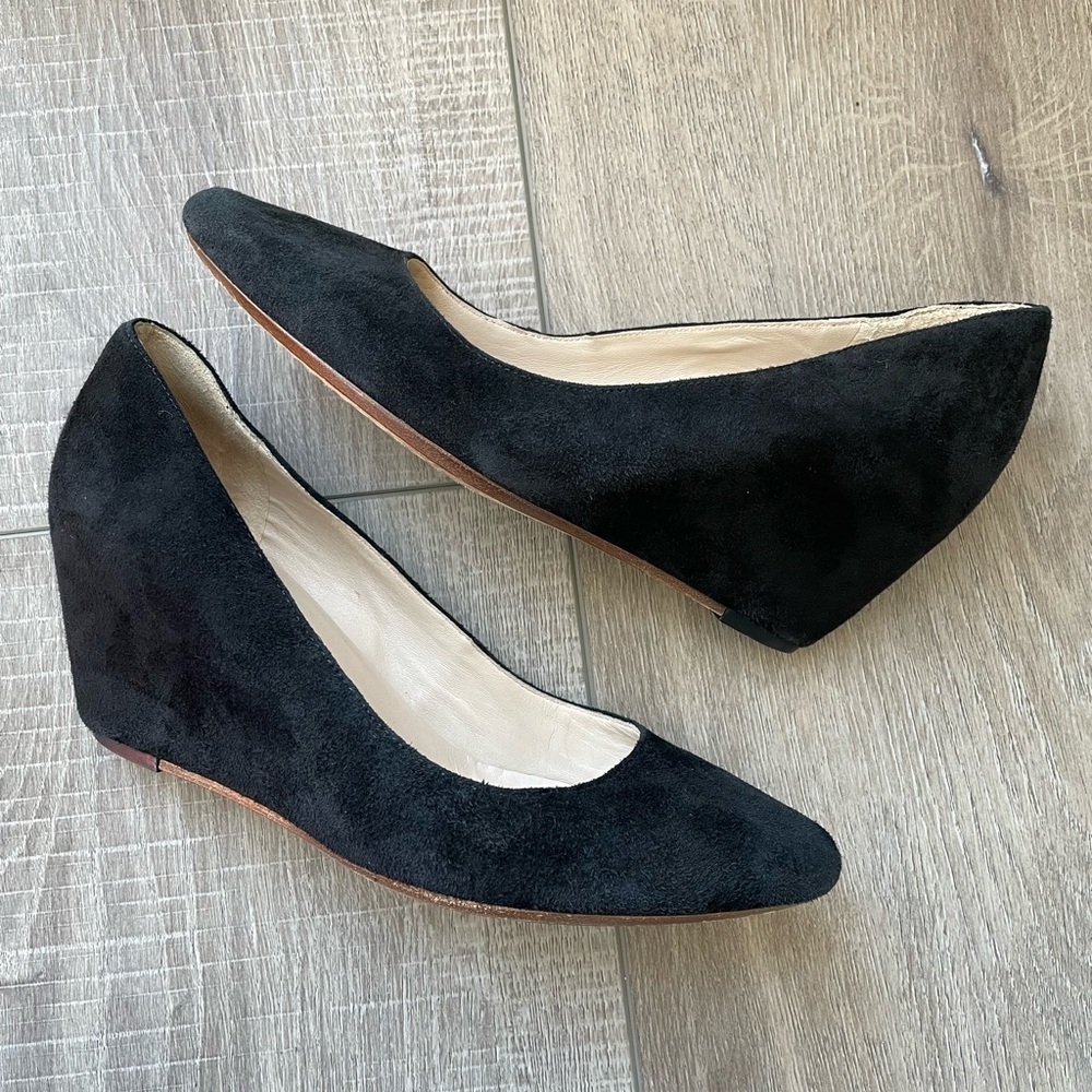 Kors Michael Kors Suede Wedges in Black Size 5.5